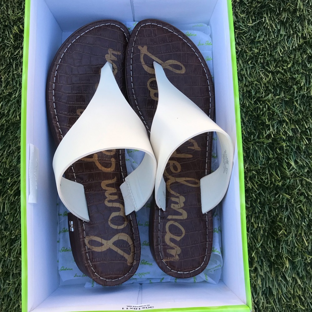 Sam Edelman Jaynee T-Strap Heel Sandals - Picture 2 of 16